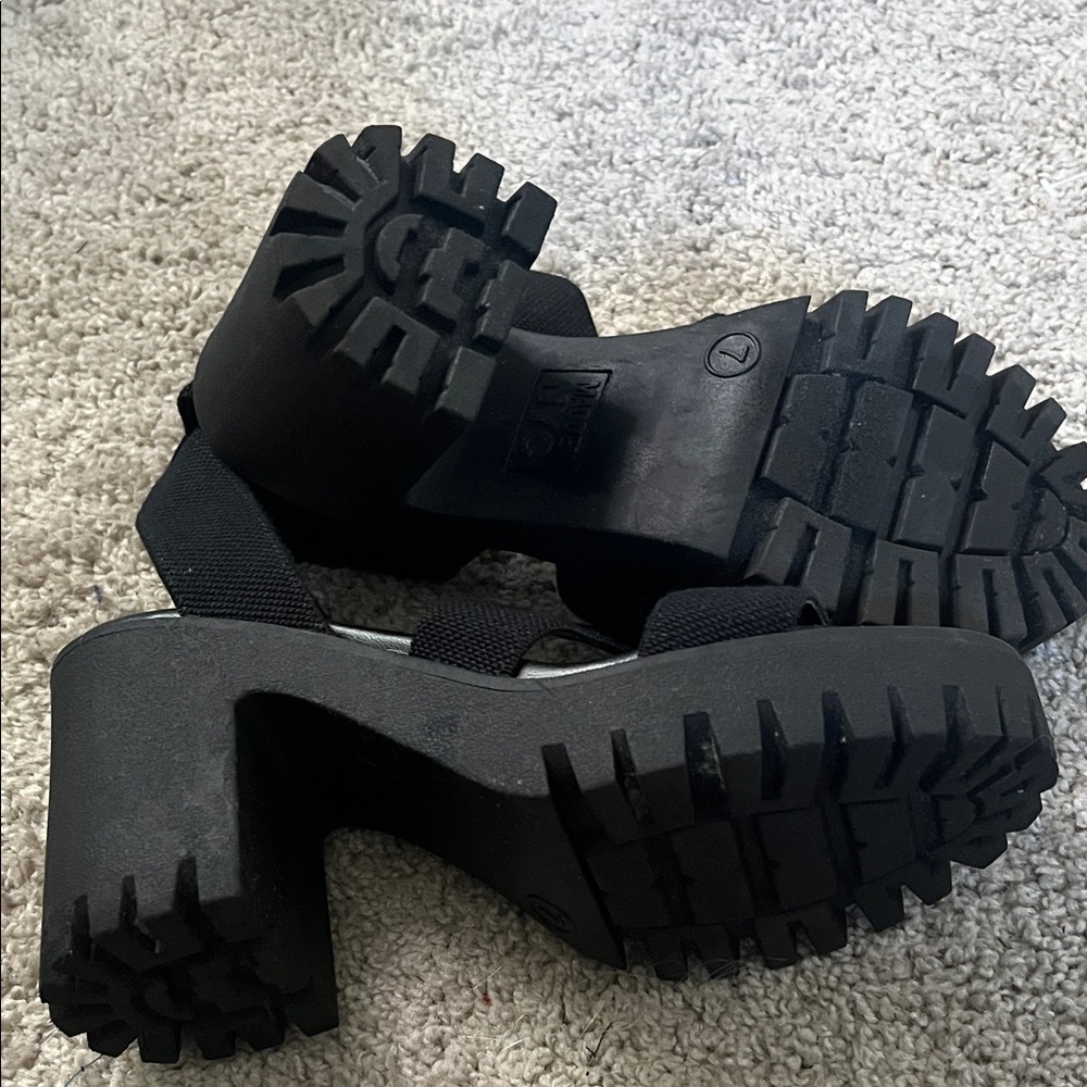 Madden NYC Black Platform Sandals - Picture 3 of 5